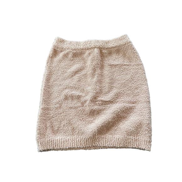 Dokotoo Medium Pink Mini Sweater Knit Skirt - Picture 1 of 4
